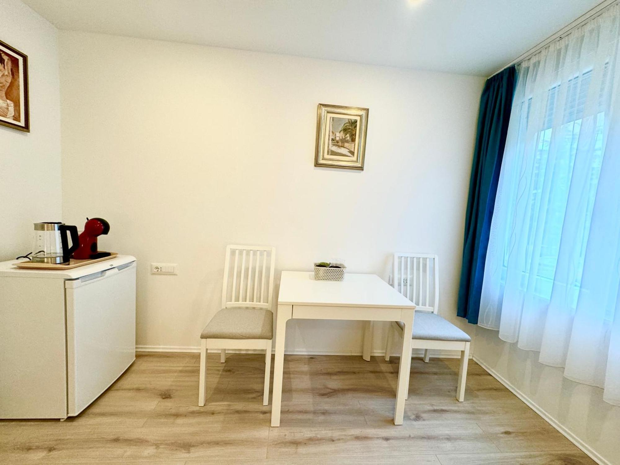 Happiness Apartmán *
